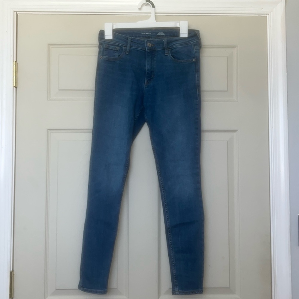 Old Navy mid-rise rockstar super skinny jeans
